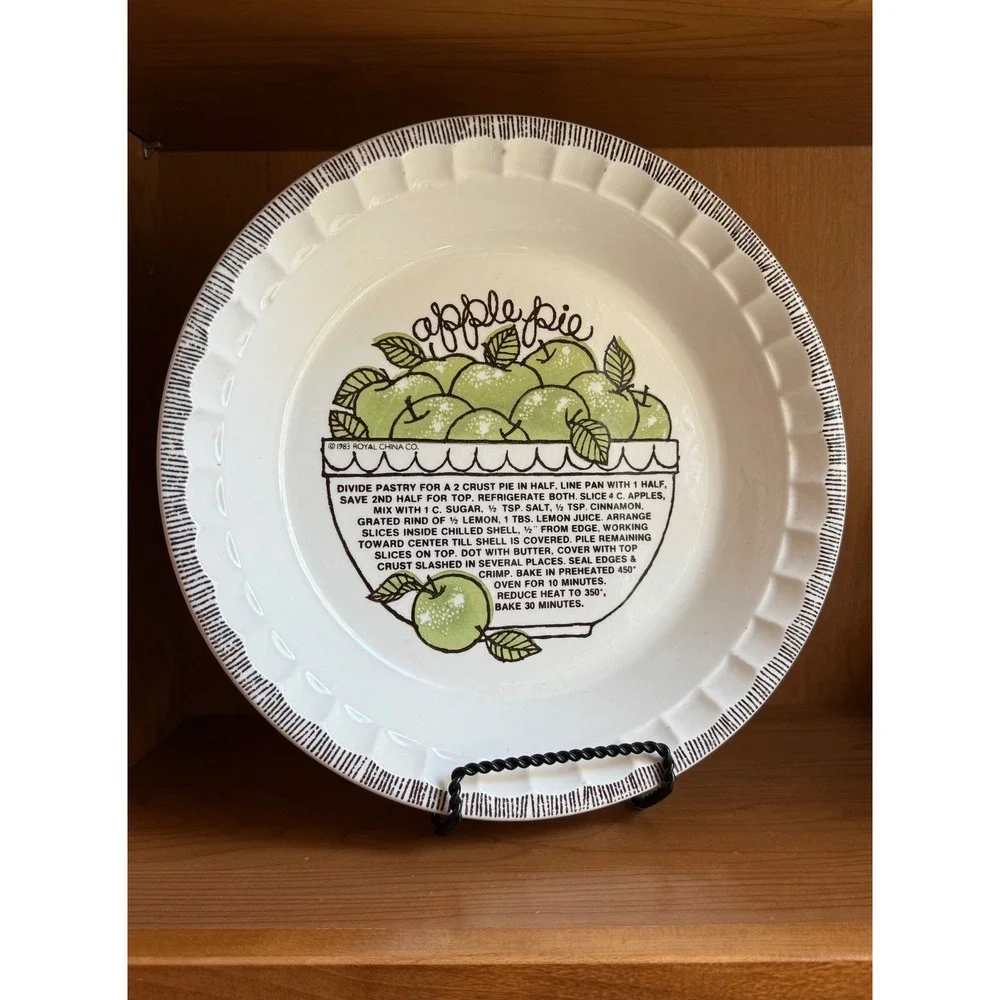 Vintage 1983 Royal China Co Country Harvest Apple Pie Recipe Plate 11 Inch USA